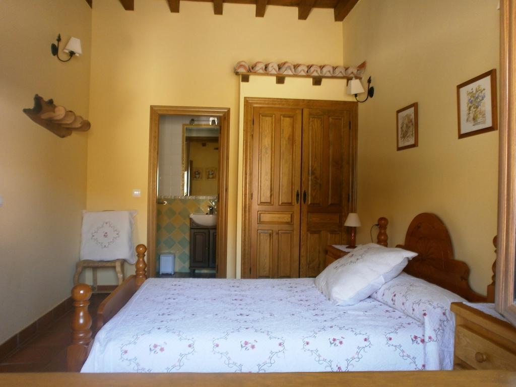 Casa Rural Valdeascas Navarredonda Habitación foto