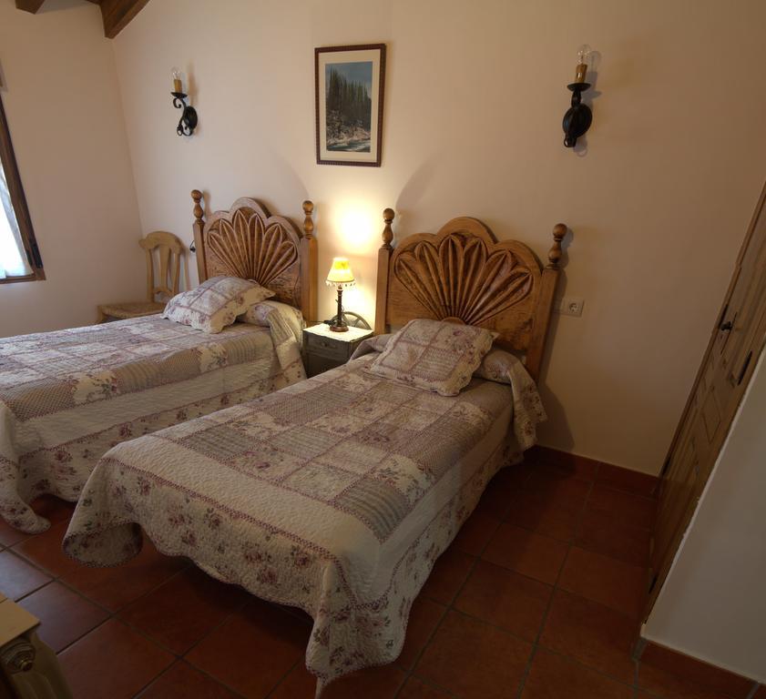 Casa Rural Valdeascas Navarredonda Exterior foto